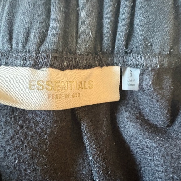 Essentials Fear of God Black Sweatpants - Picture 4 of 6